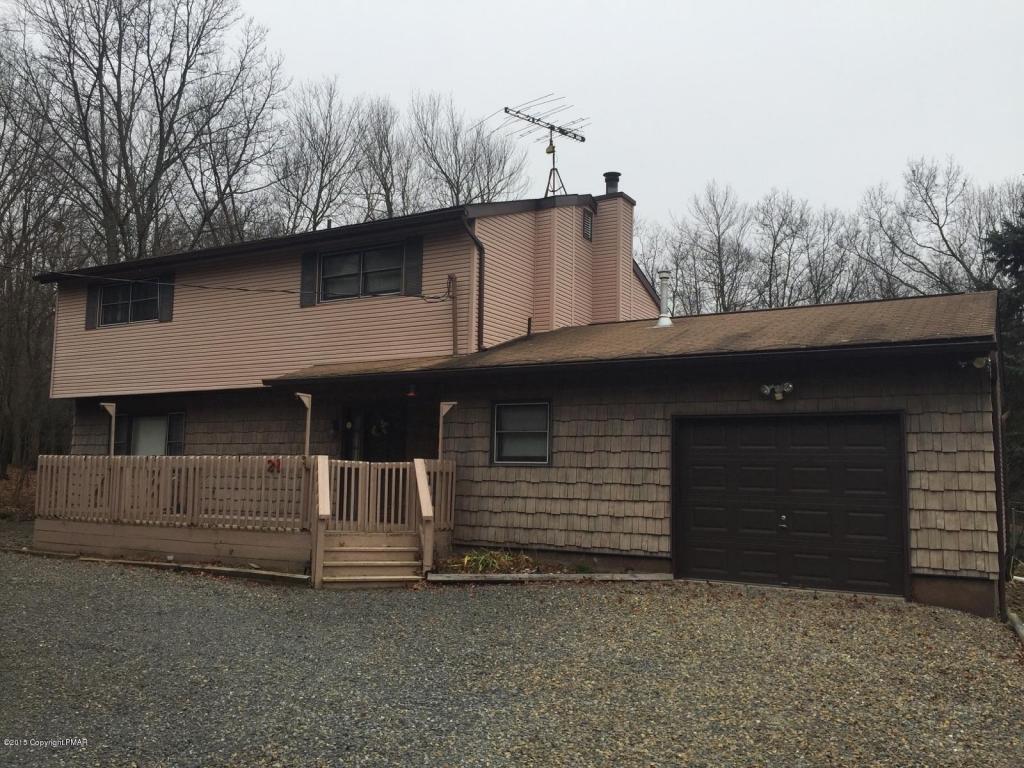 Mount Pocahontas Colonial with Lots of Living Space